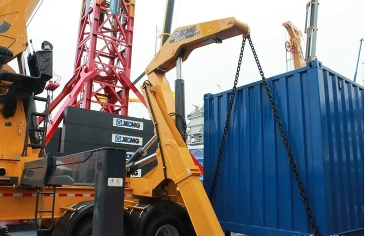 sidelifter-for-20-footcontainer-11