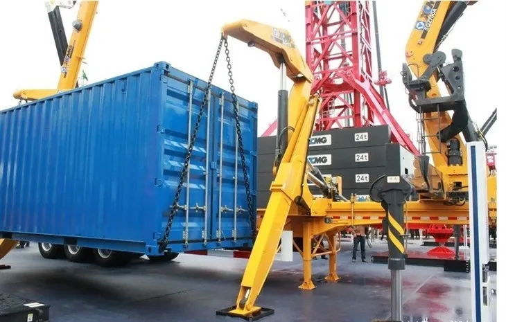sidelifter-for-20-footcontainer-10