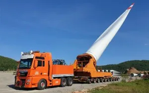 Qual o efeito da sobrecarga em um reboque para torre eólica de um fabricante original?